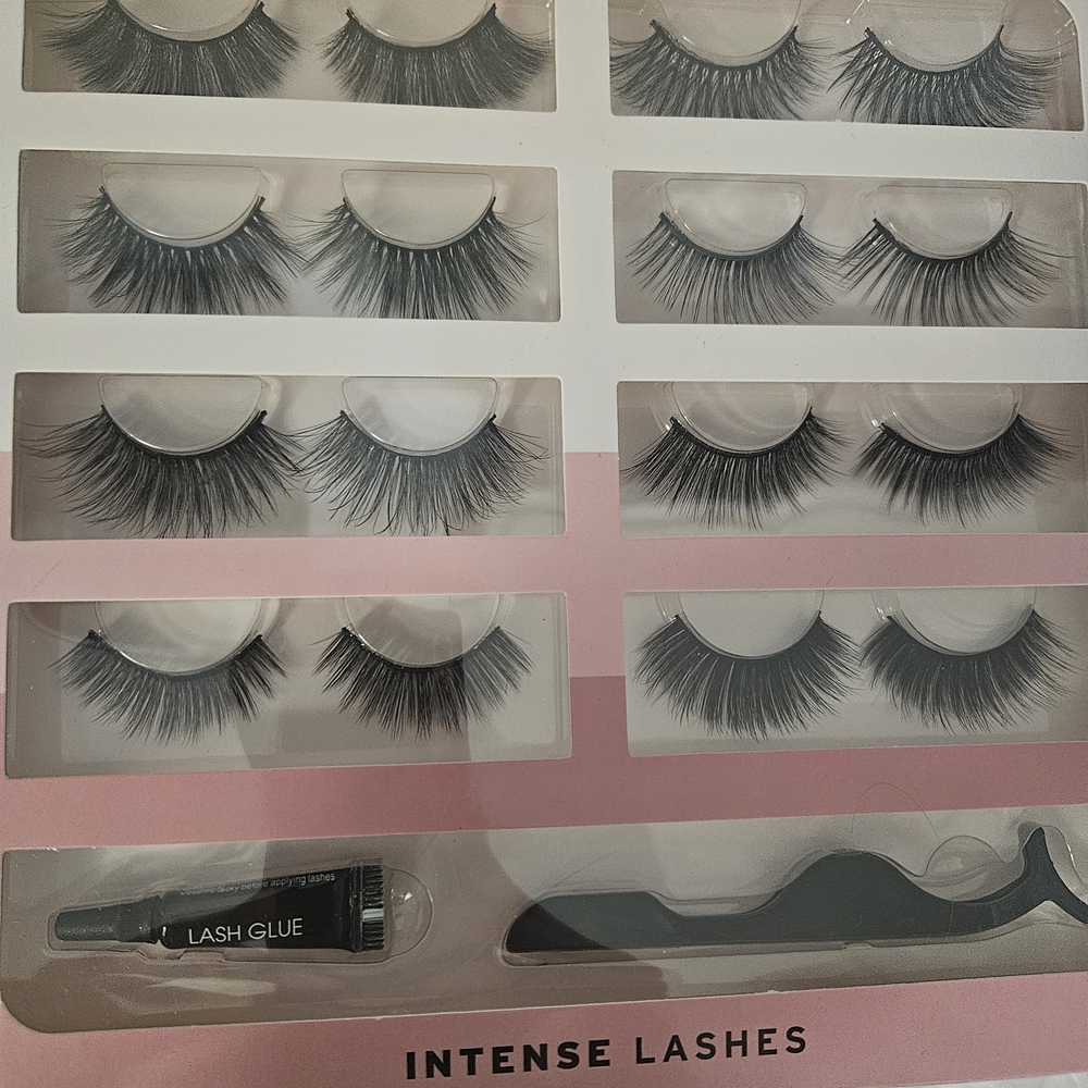 New, Intense Lashes Set Kit 8 pieces - Picture 3 of 5